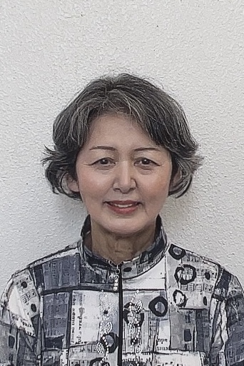 中川原　弘子